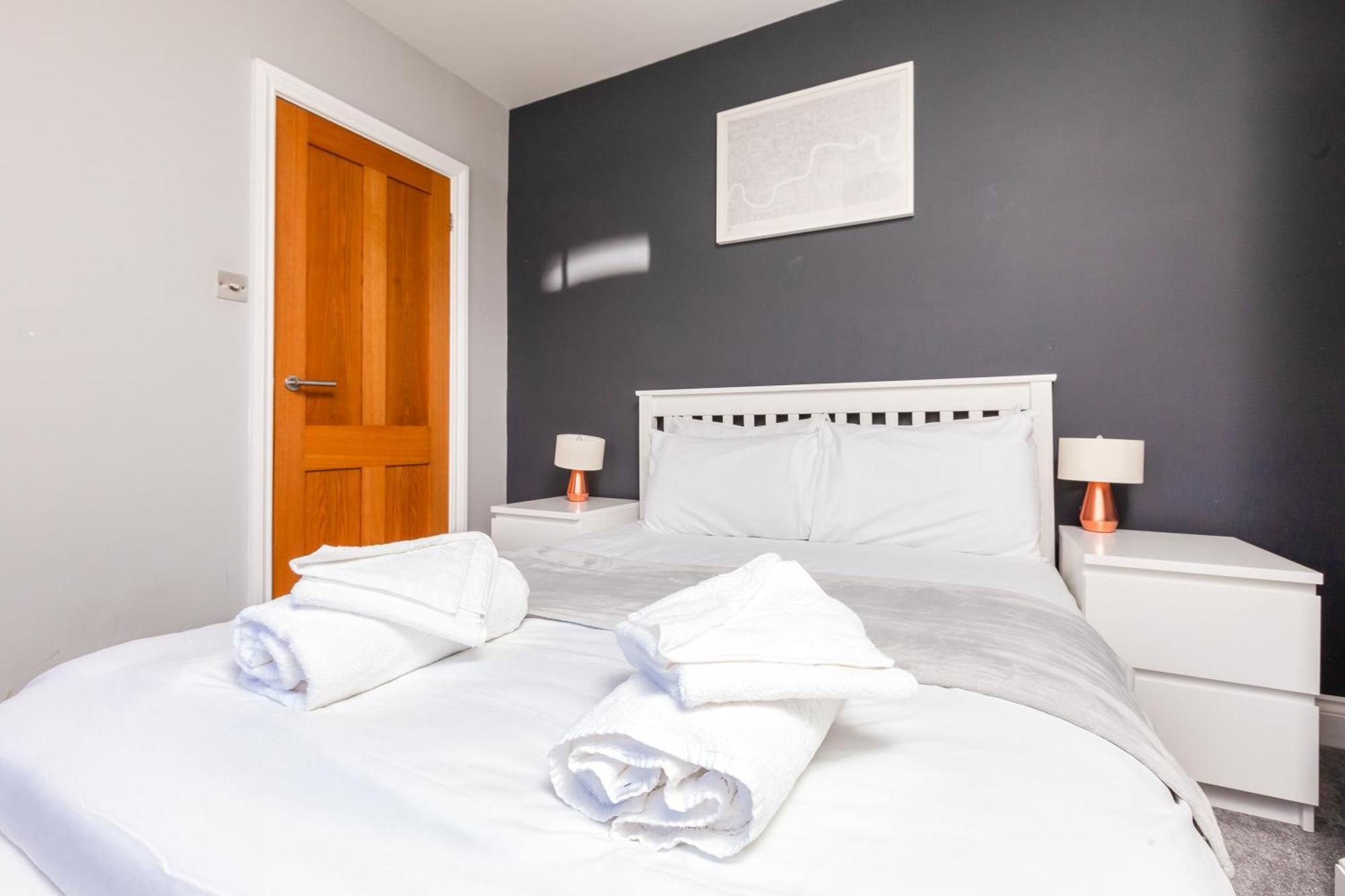 Modern And Stylish 2 Bedroom House In Brighton Екстериор снимка